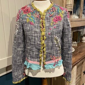On Running Women's Gray Floral Embroidered Blazer